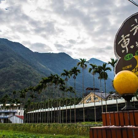 Dongguang Zhixing Homestay Ючи Екстериор снимка