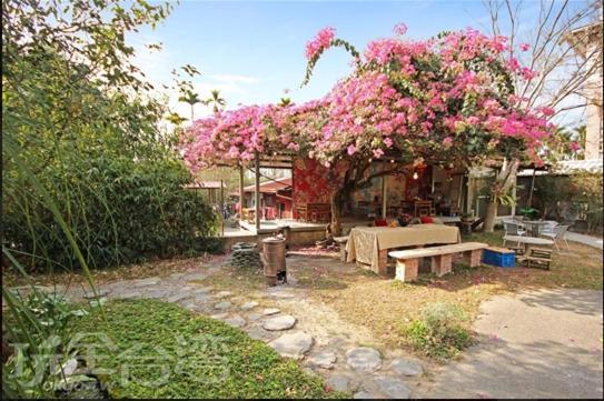 Dongguang Zhixing Homestay Ючи Екстериор снимка